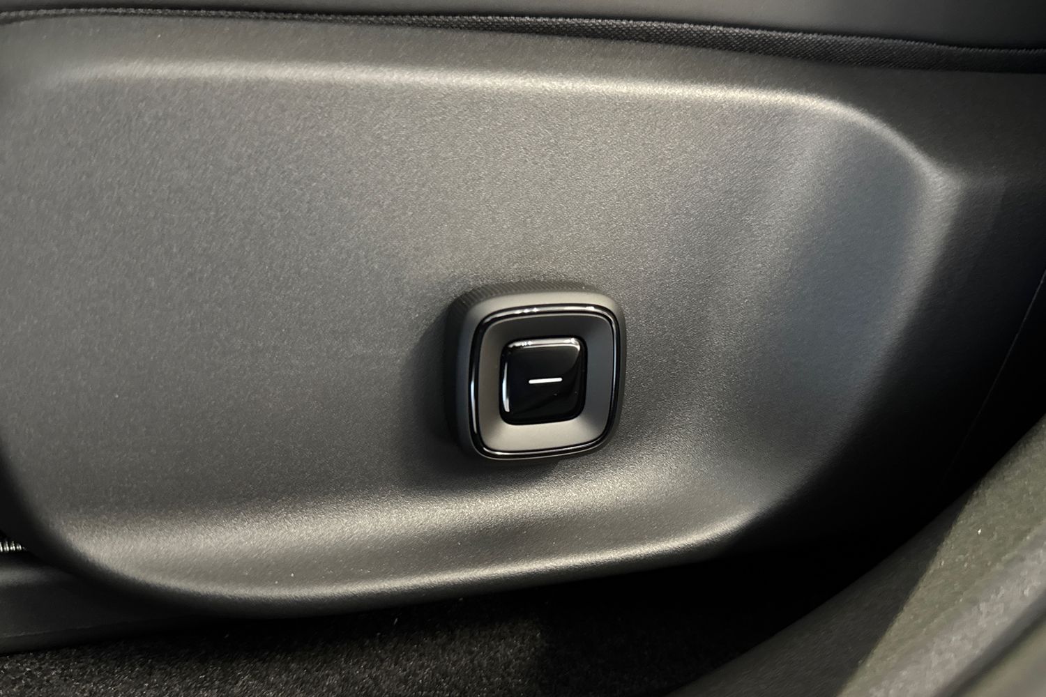 Volvo EX30 2026