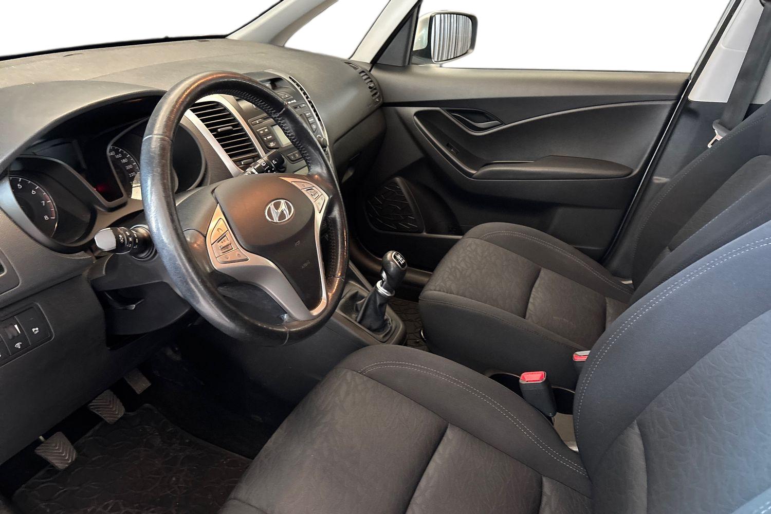 HYUNDAI ix20 2013