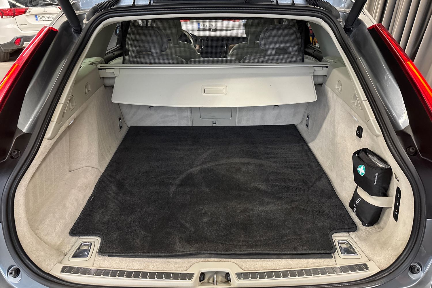 Volvo V90 2016