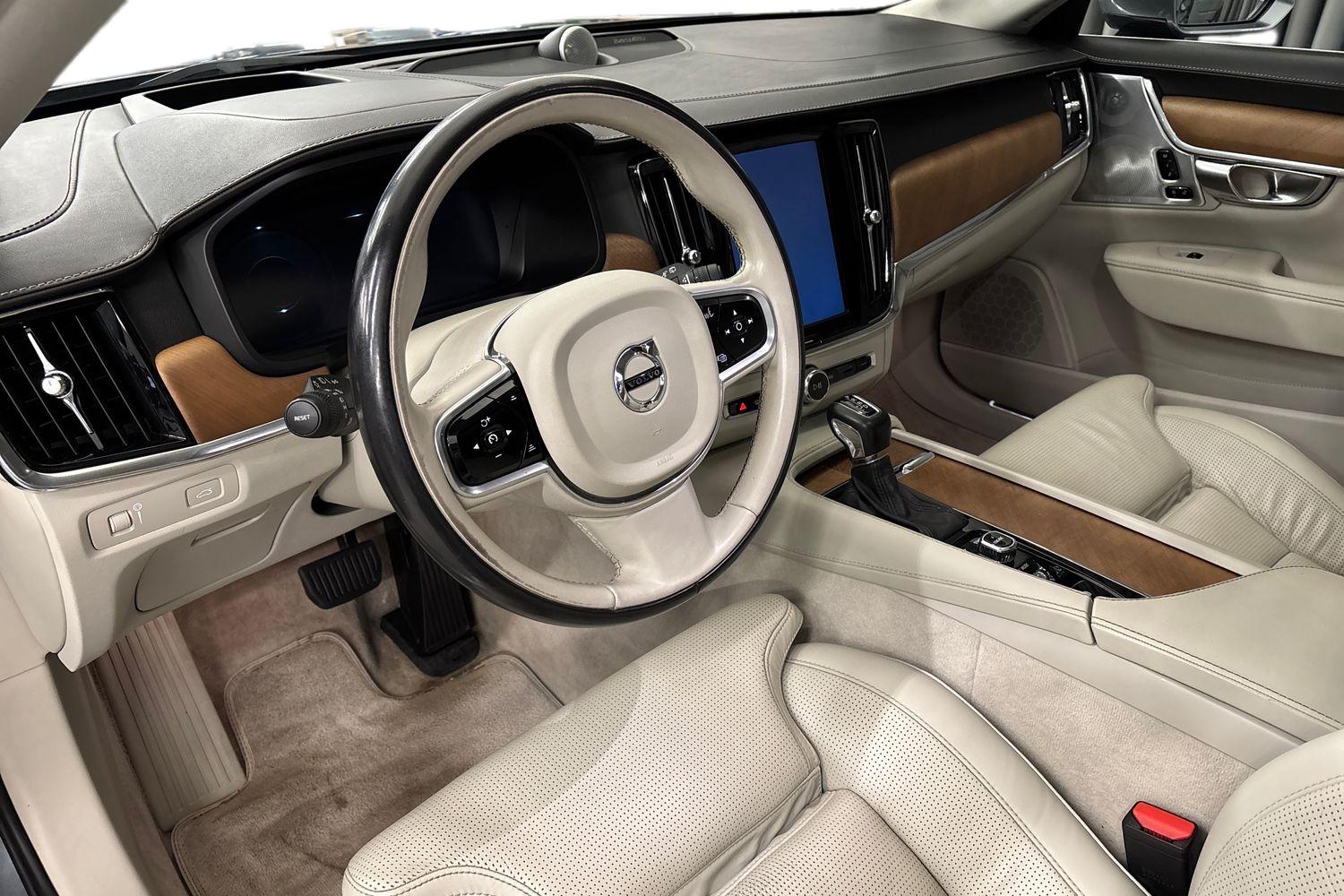 Volvo V90 2016