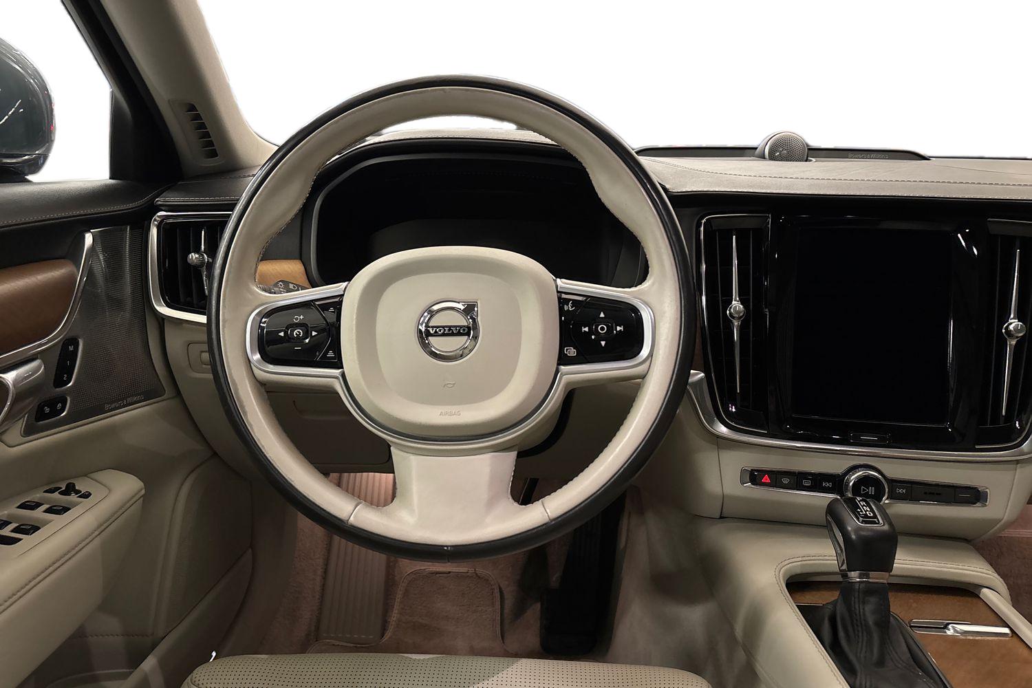 Volvo V90 2016