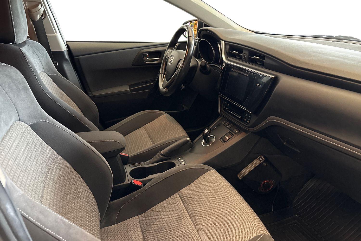 TOYOTA Auris 2018