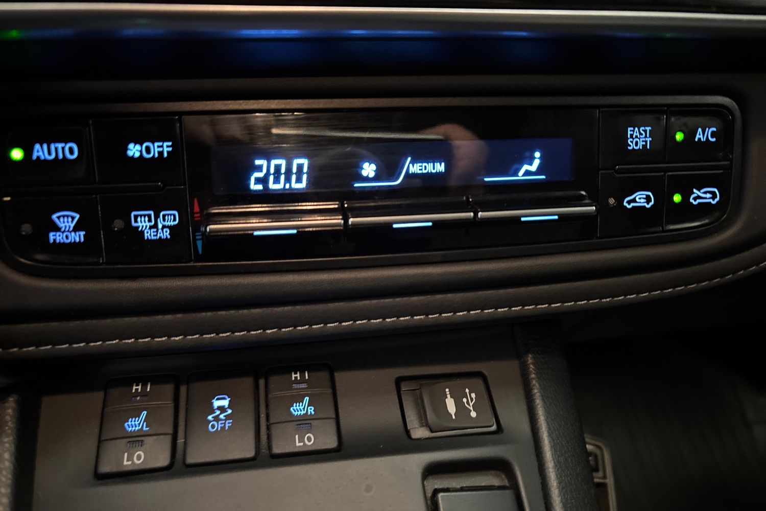 TOYOTA Auris 2018