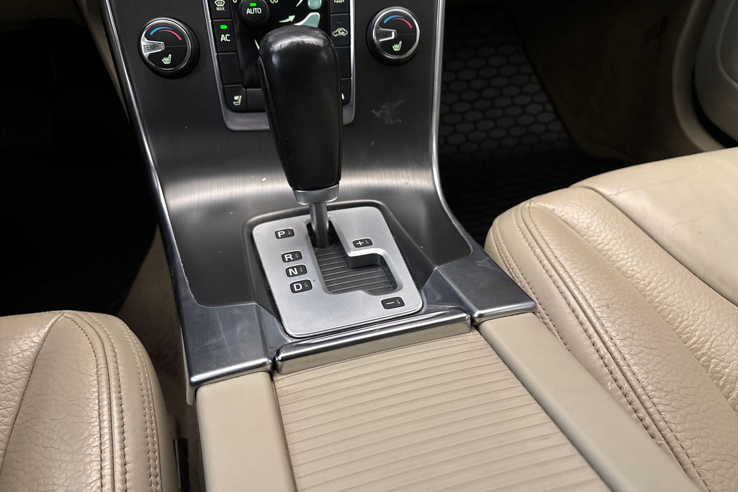 Volvo V60 2012