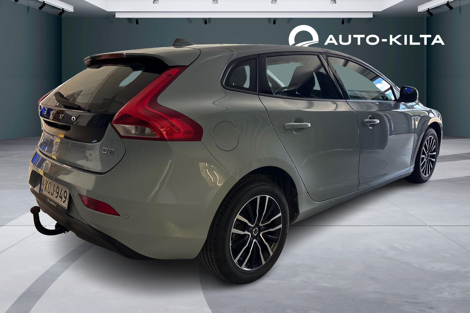 VOLVO V40 2017