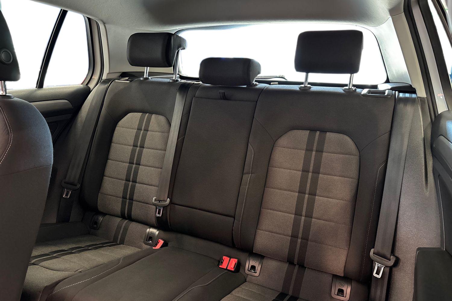 VOLKSWAGEN Golf 2015