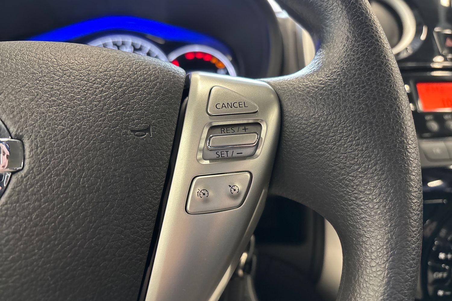 NISSAN Note 2014