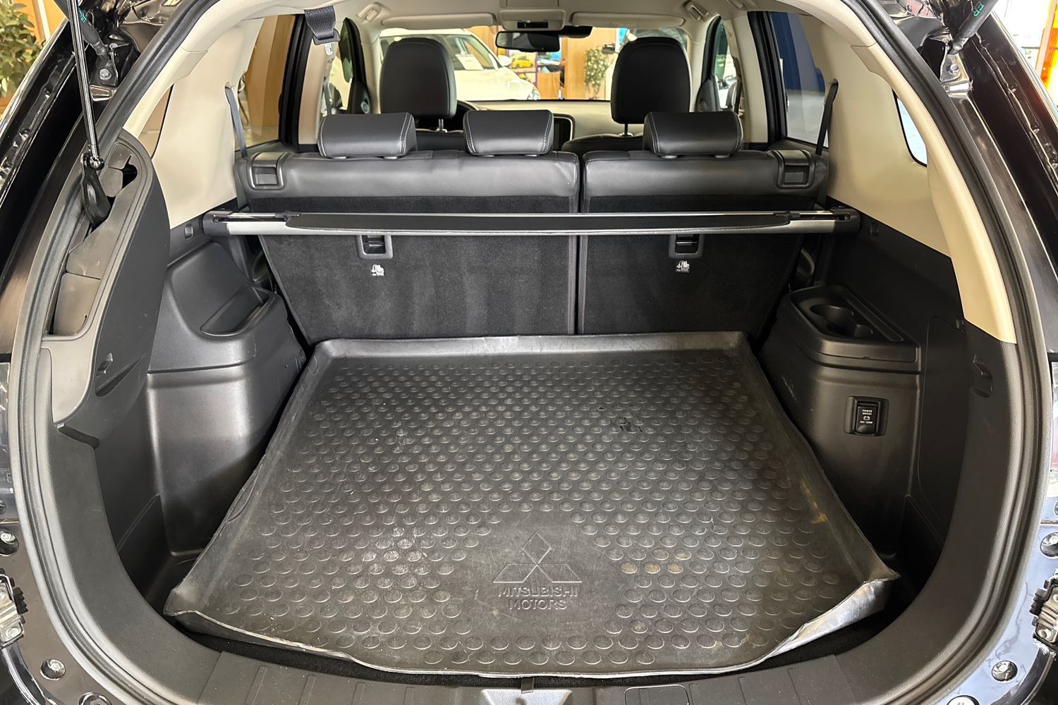 MITSUBISHI Outlander PHEV 2020