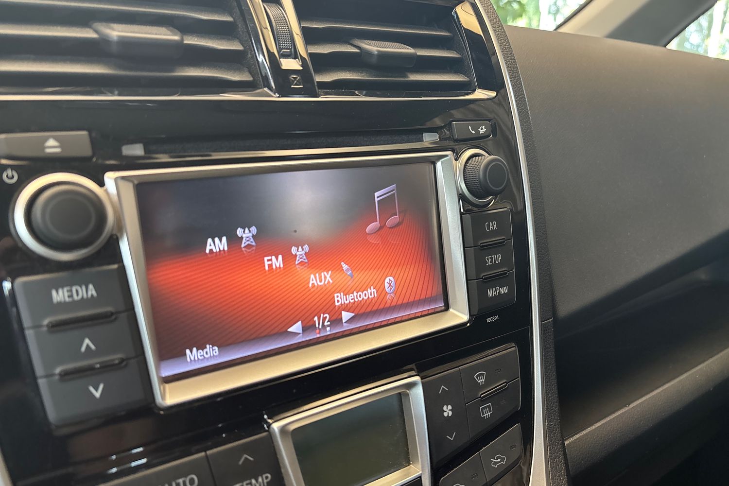 Toyota Verso-S 2014