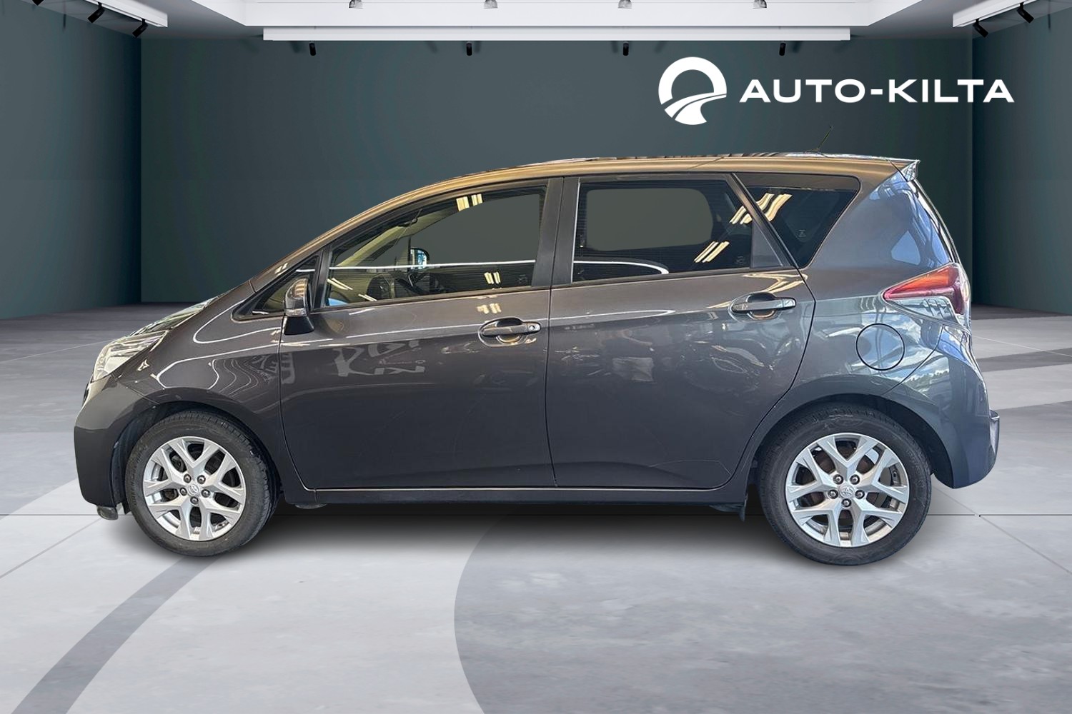 Toyota Verso-S 2014