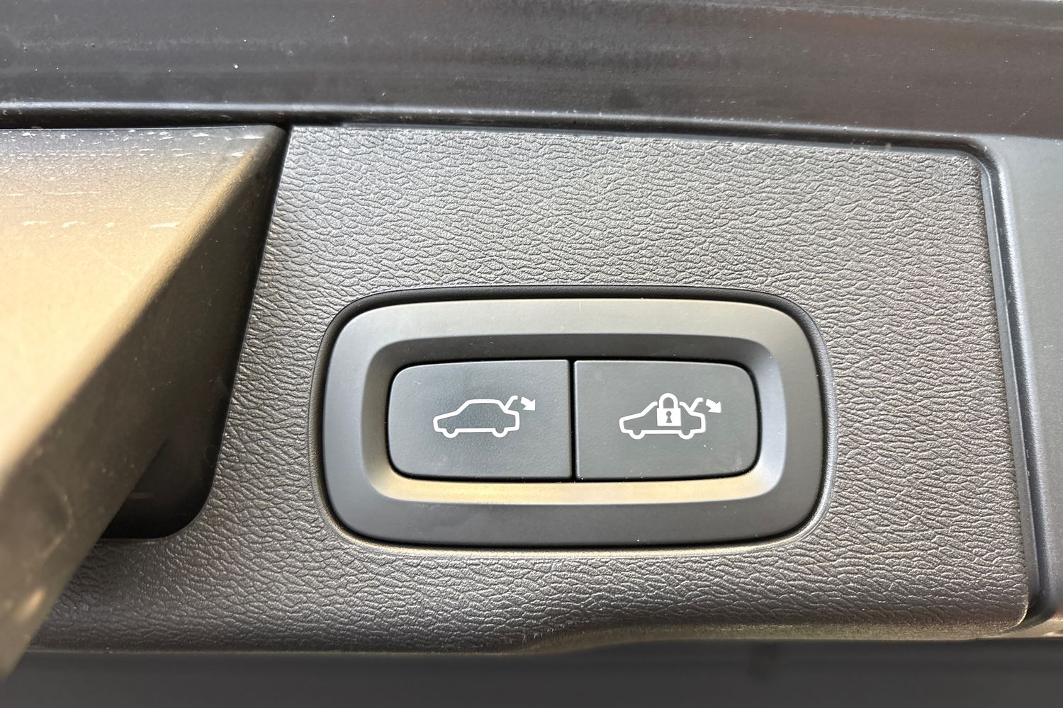 VOLVO XC60 2018
