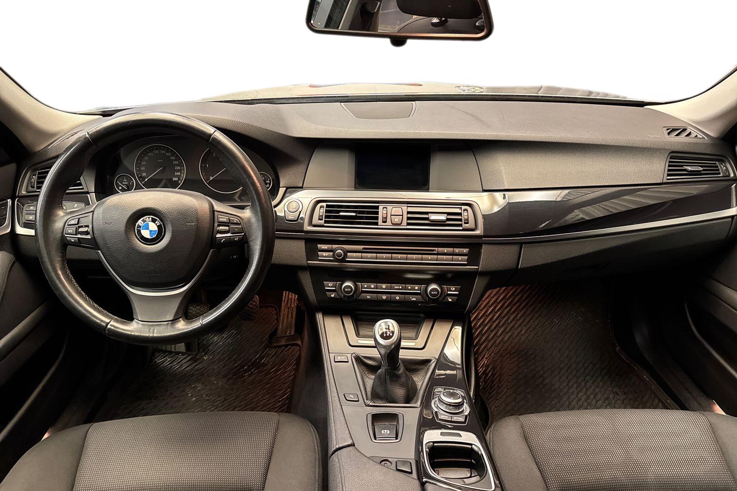 BMW 520 2011