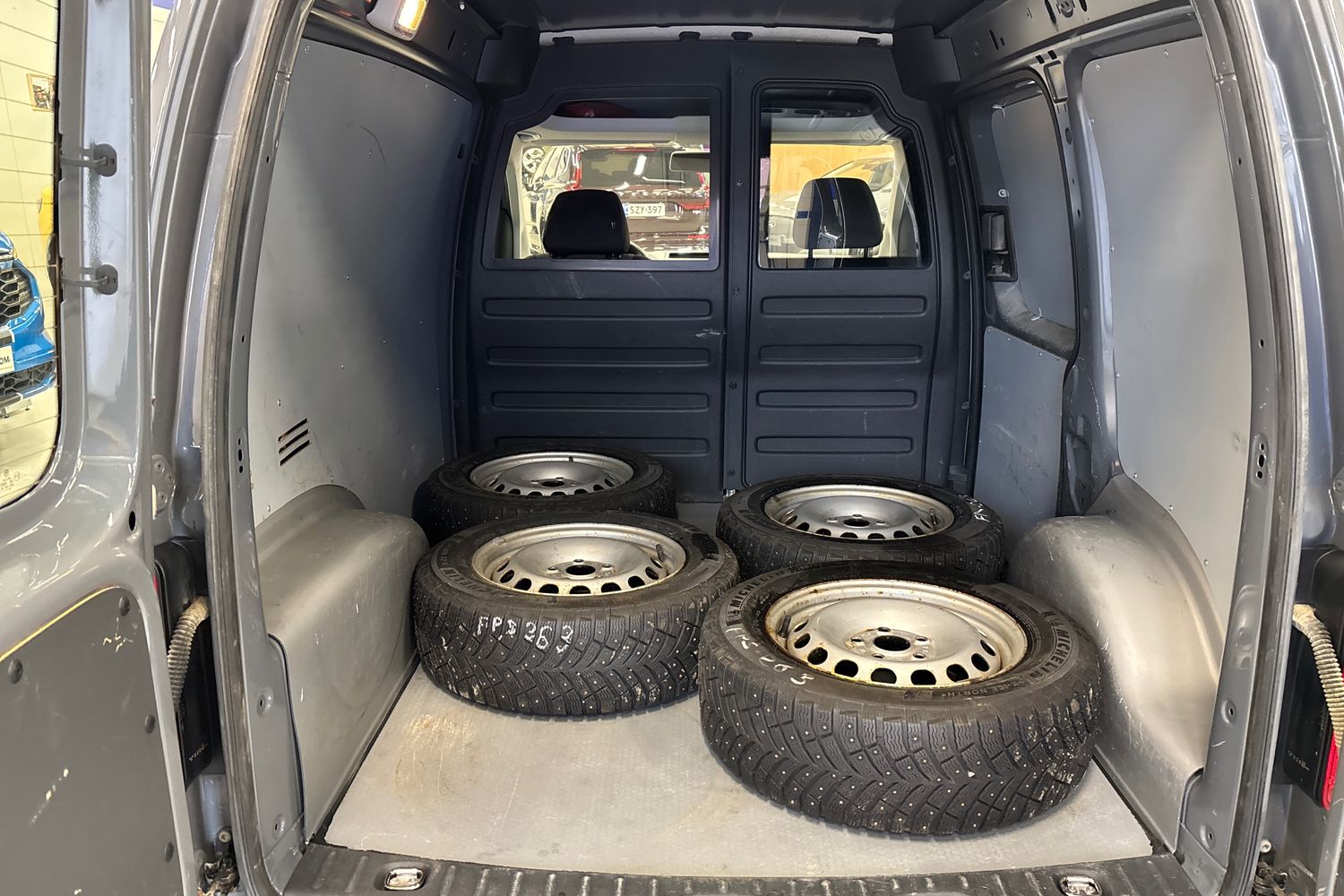 VOLKSWAGEN Caddy 2021