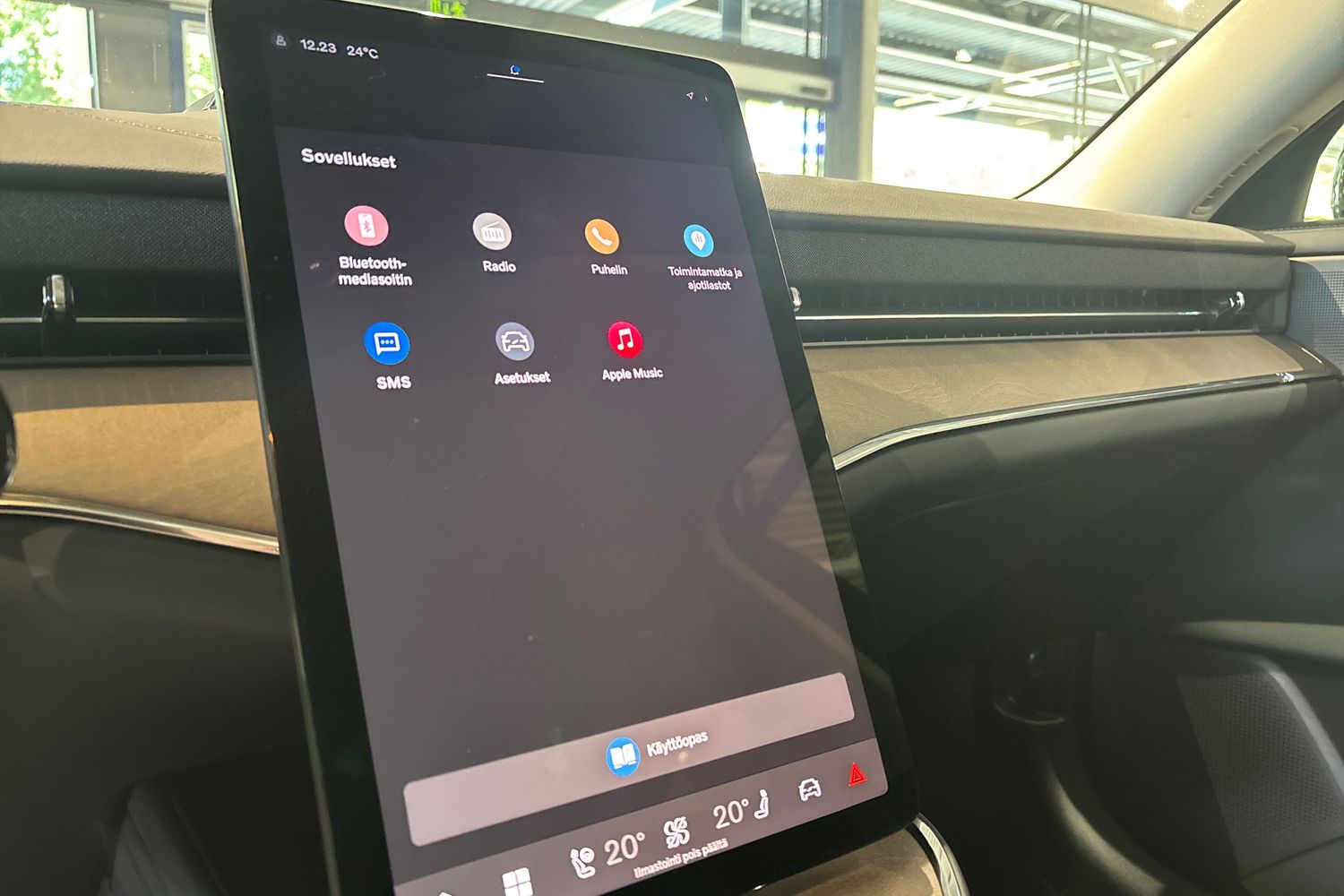 Volvo ES90 2026