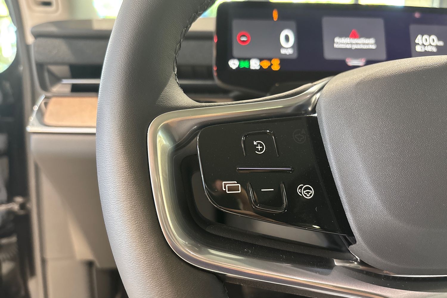 Volvo ES90 2026
