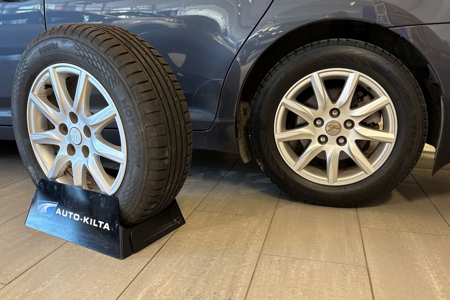 Toyota Avensis 2012