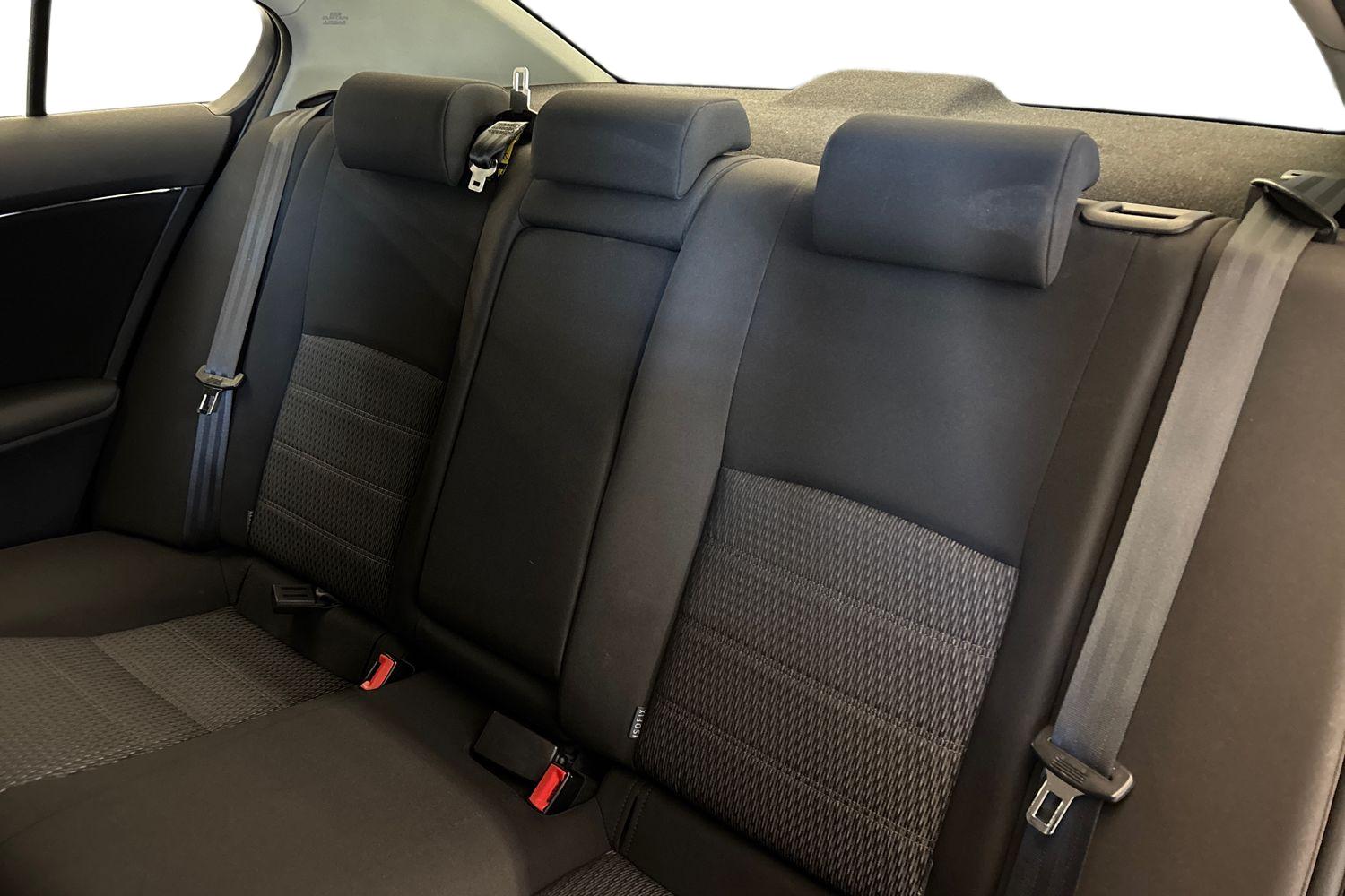 Toyota Avensis 2012
