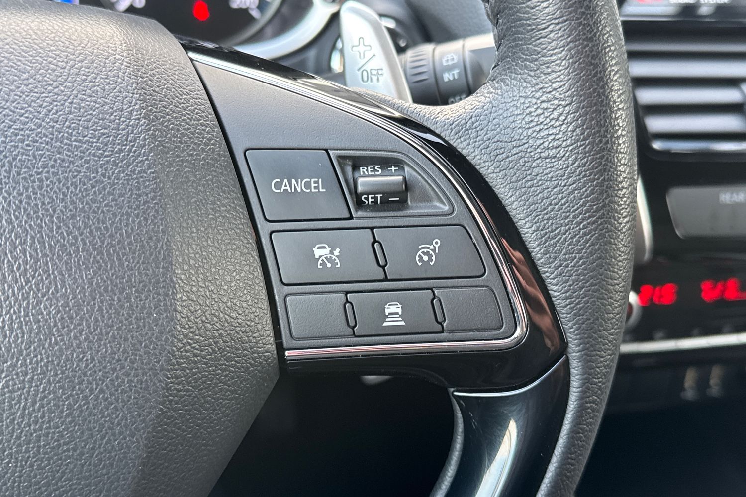 Mitsubishi Eclipse Cross 2024