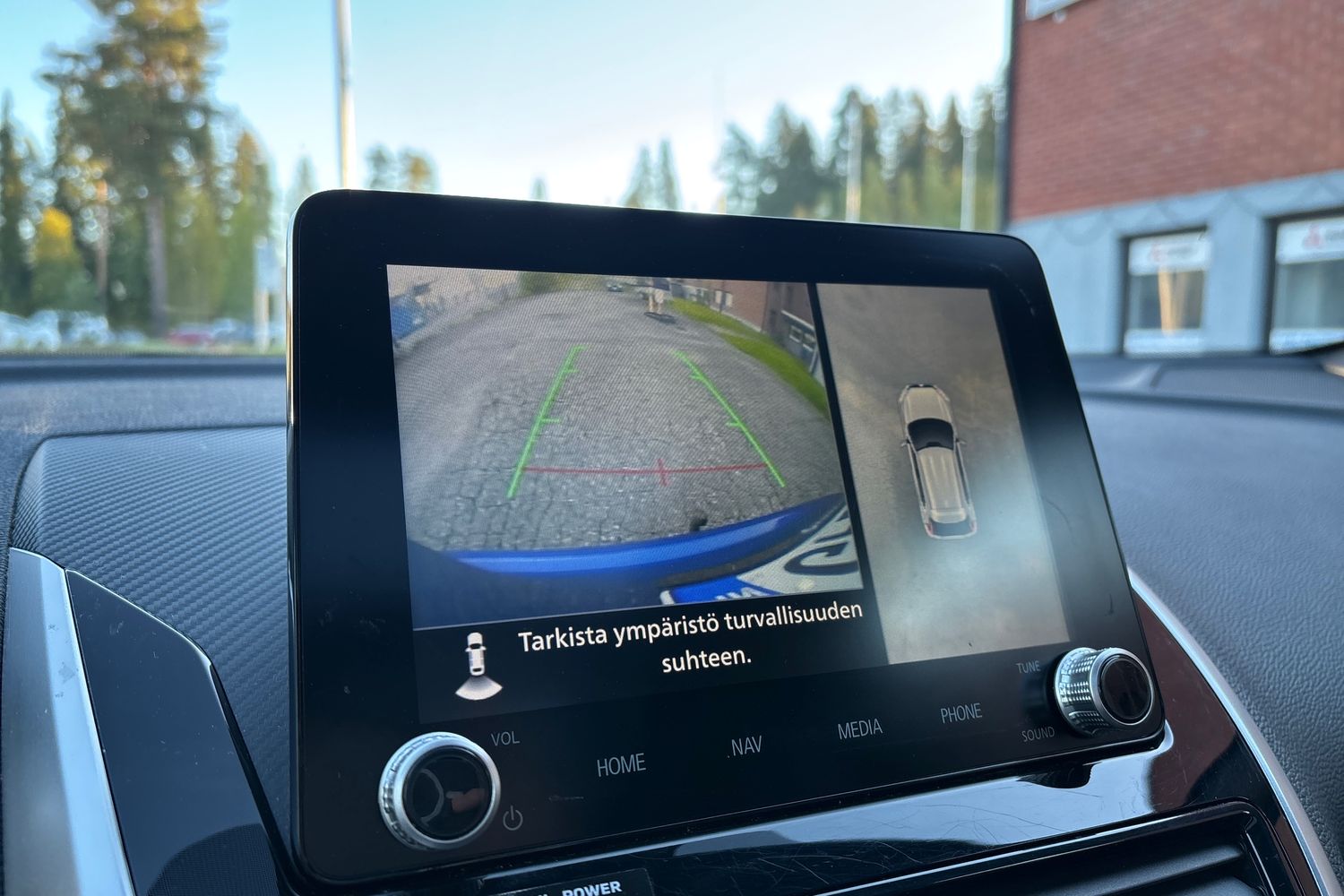 MITSUBISHI Eclipse Cross 16