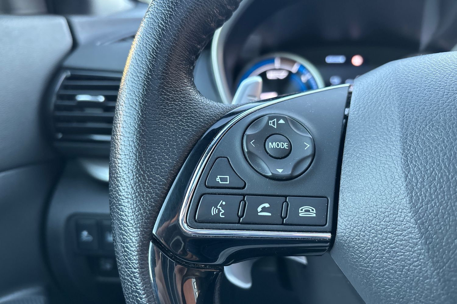 MITSUBISHI Eclipse Cross 18