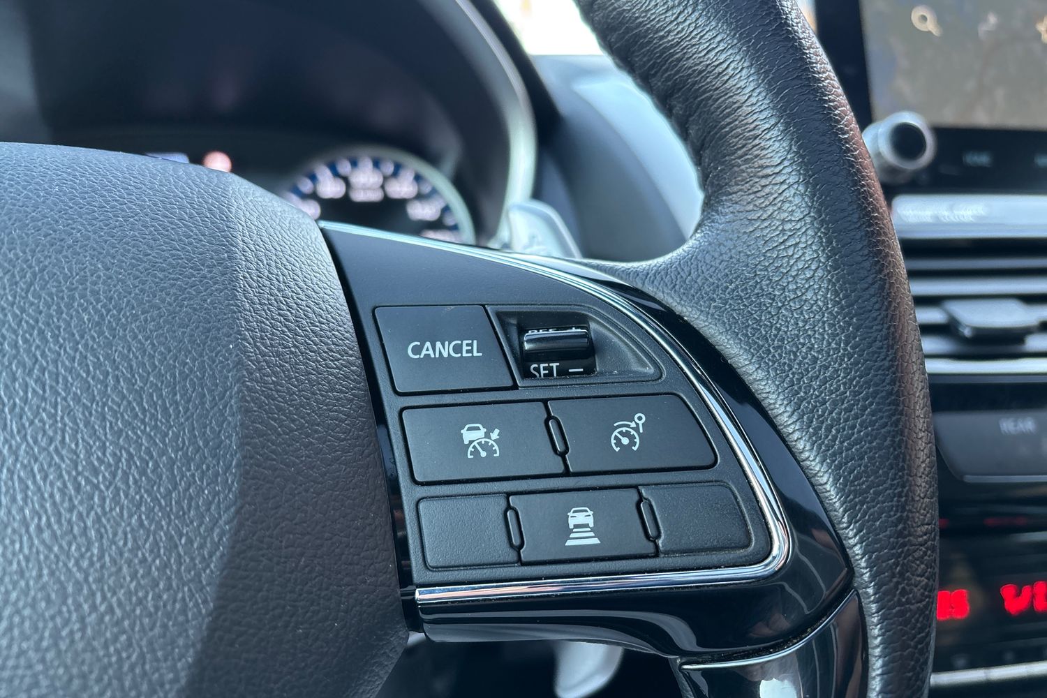 MITSUBISHI Eclipse Cross 19