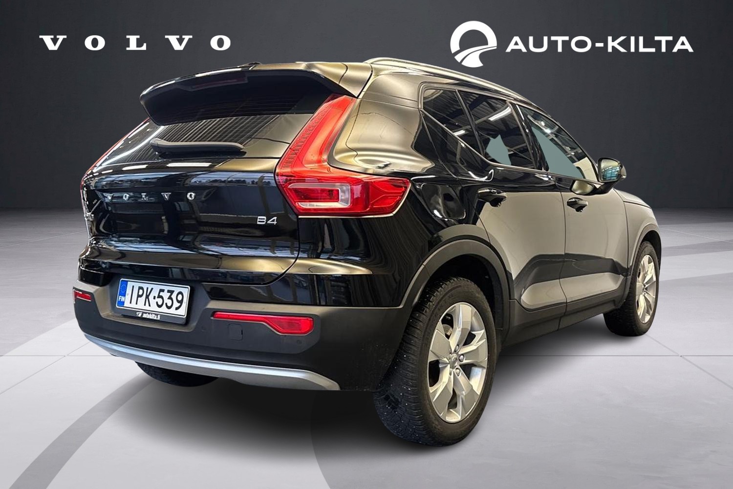 VOLVO XC40 2022
