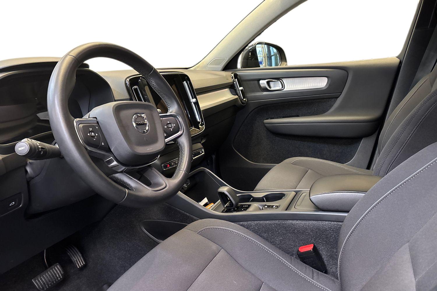 VOLVO XC40 2022