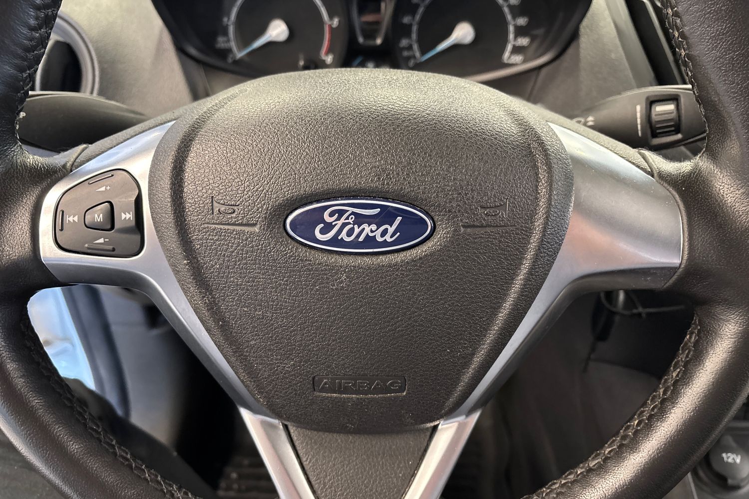 Ford Transit Courier 2023