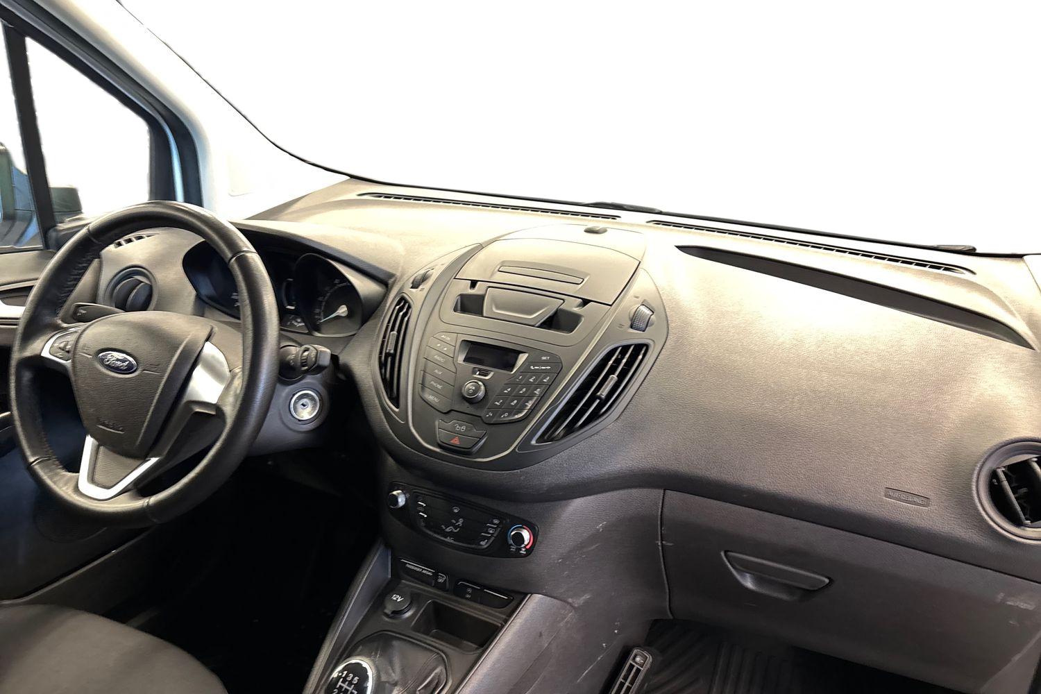 Ford Transit Courier 2023