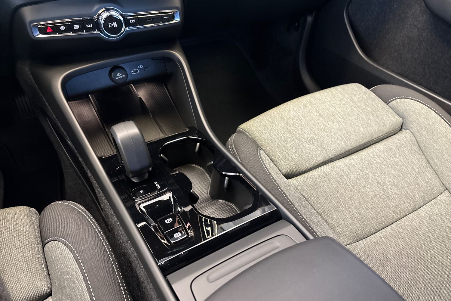 Volvo XC40 2026