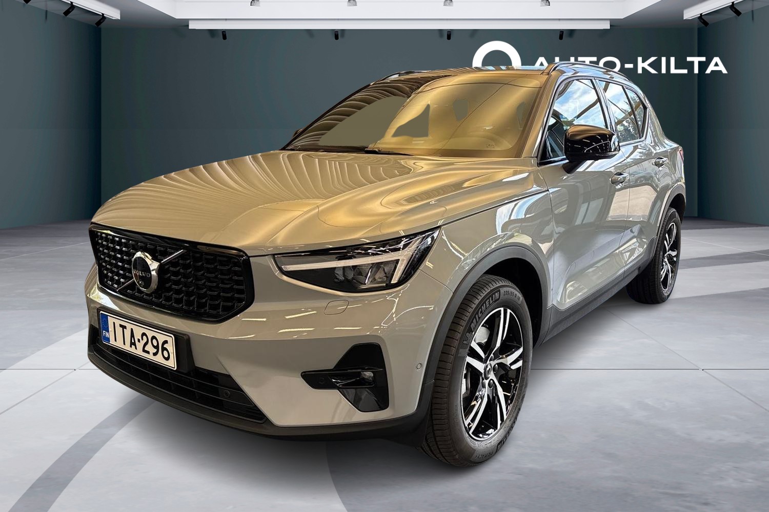 Volvo XC40 2026