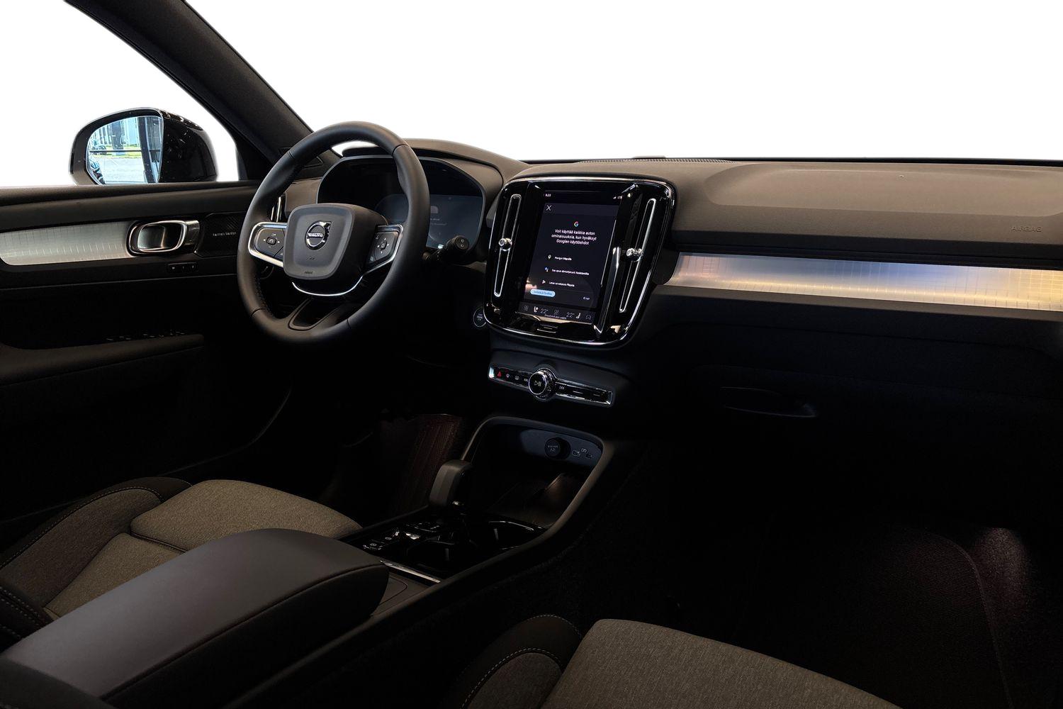 Volvo XC40 2026