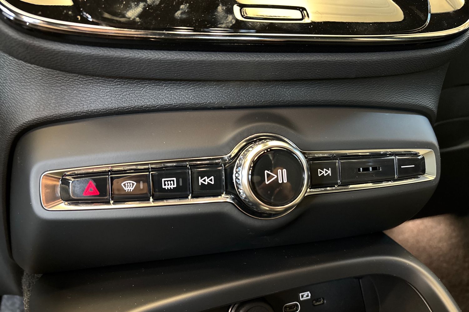 Volvo XC40 2026