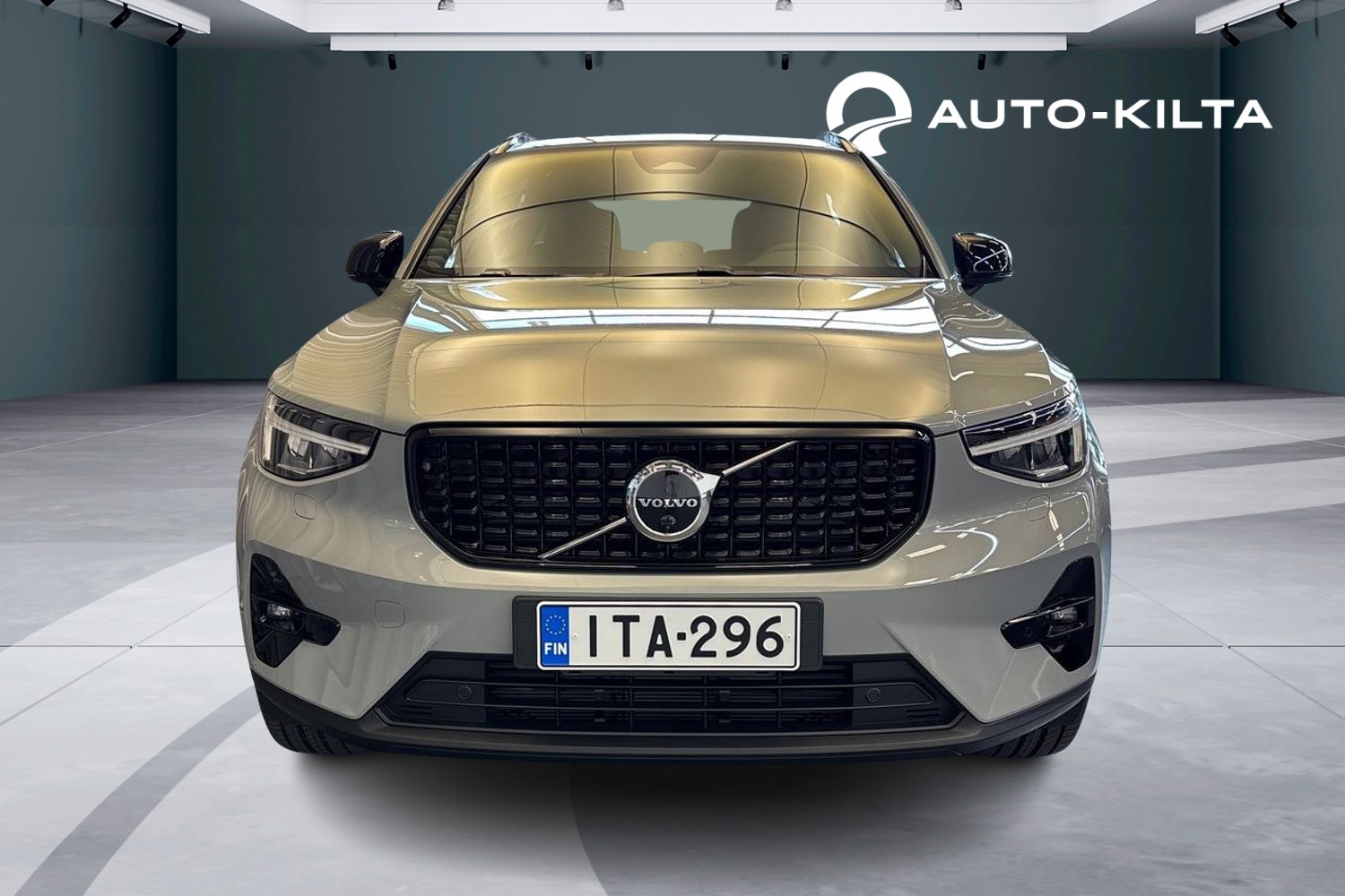 Volvo XC40 2026