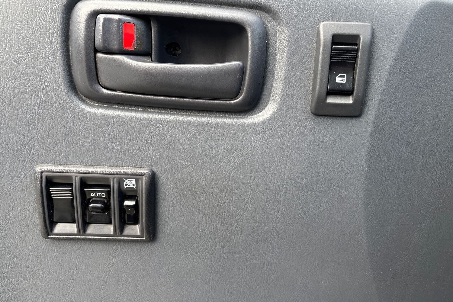 TOYOTA Hiace 2007