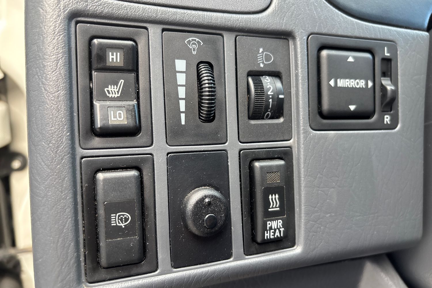 TOYOTA Hiace 2007