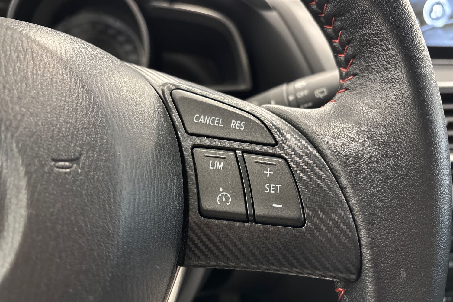 MAZDA Mazda3 2016