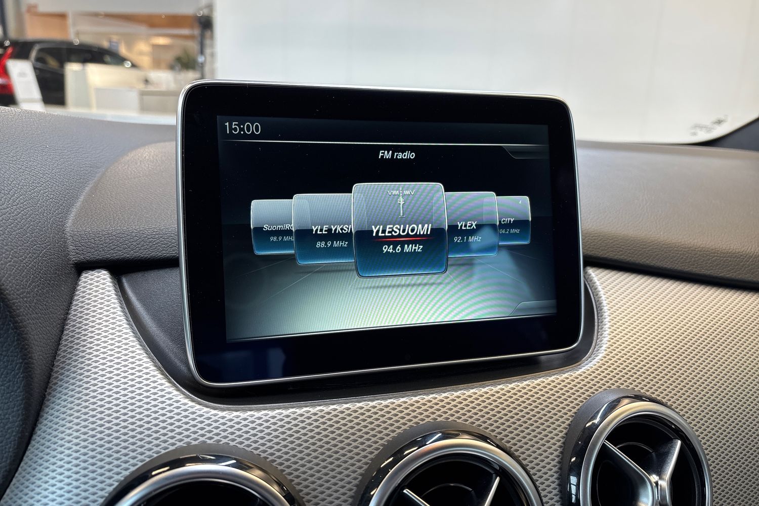 MERCEDES-BENZ B 2015