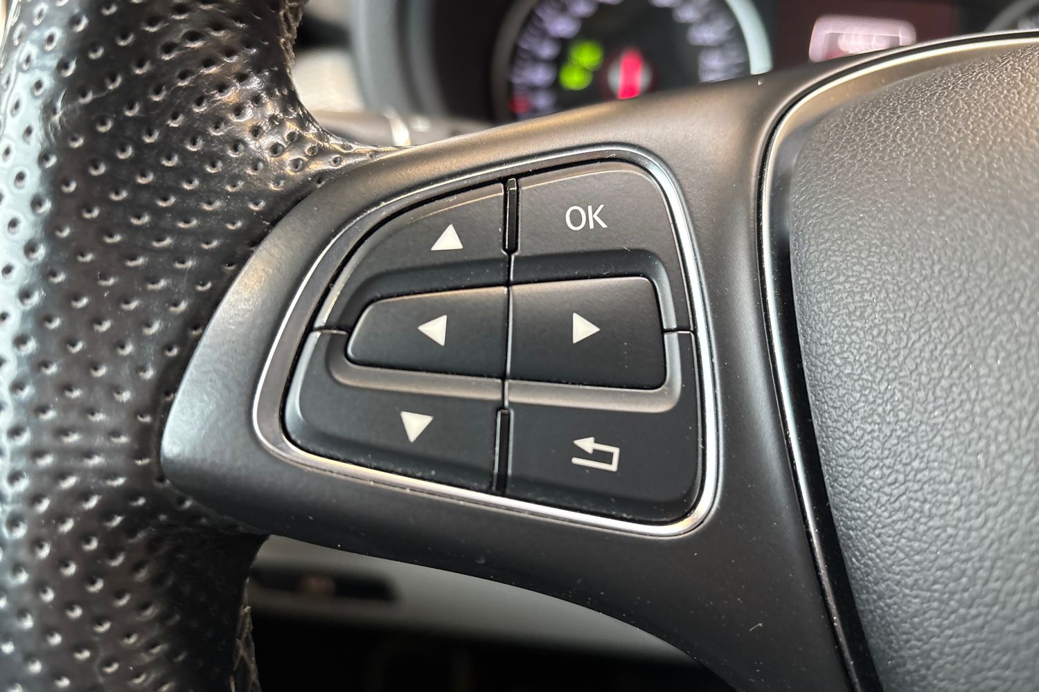 MERCEDES-BENZ B 2015