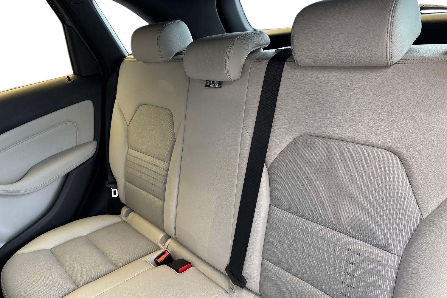 MERCEDES-BENZ B 2015