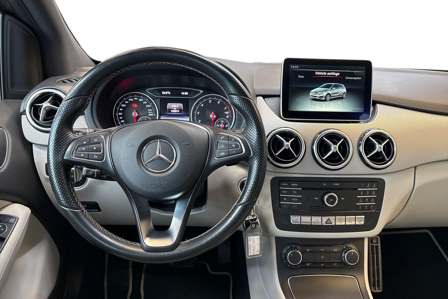 MERCEDES-BENZ B 2015