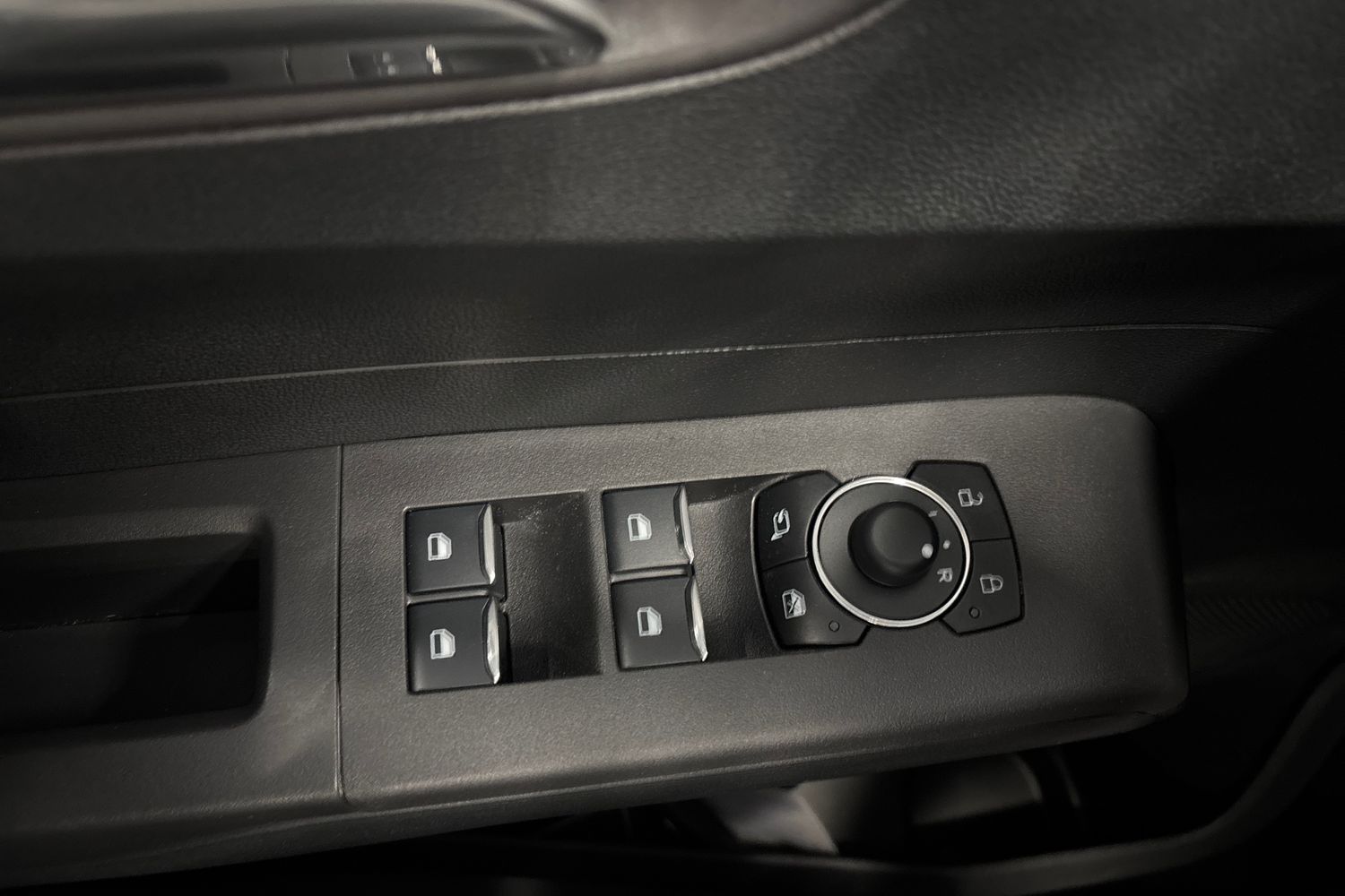 Ford Tourneo Courier 2025