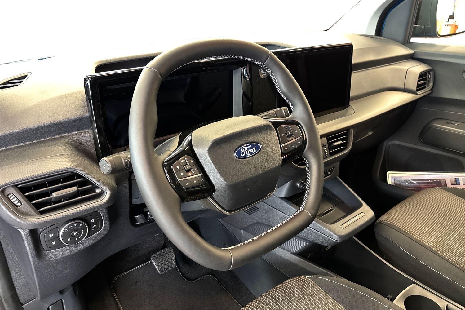 Ford Tourneo Courier 2025