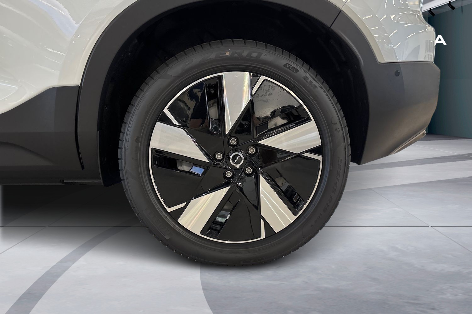 Volvo EX40 2027
