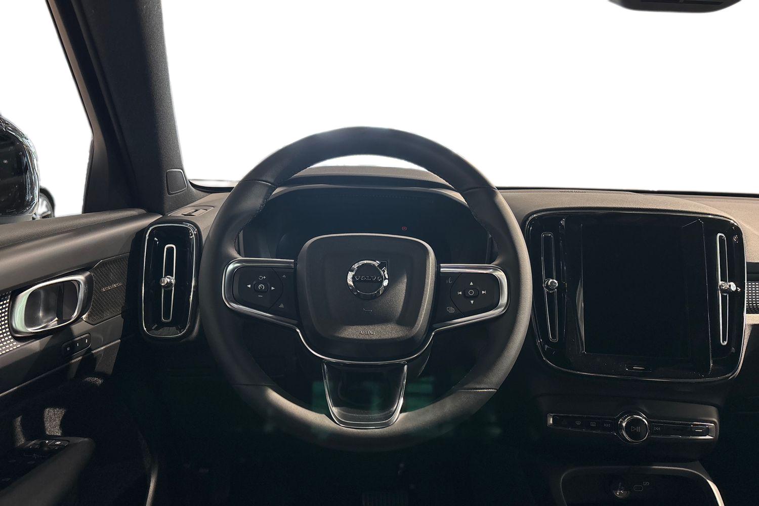 Volvo EX40 2027
