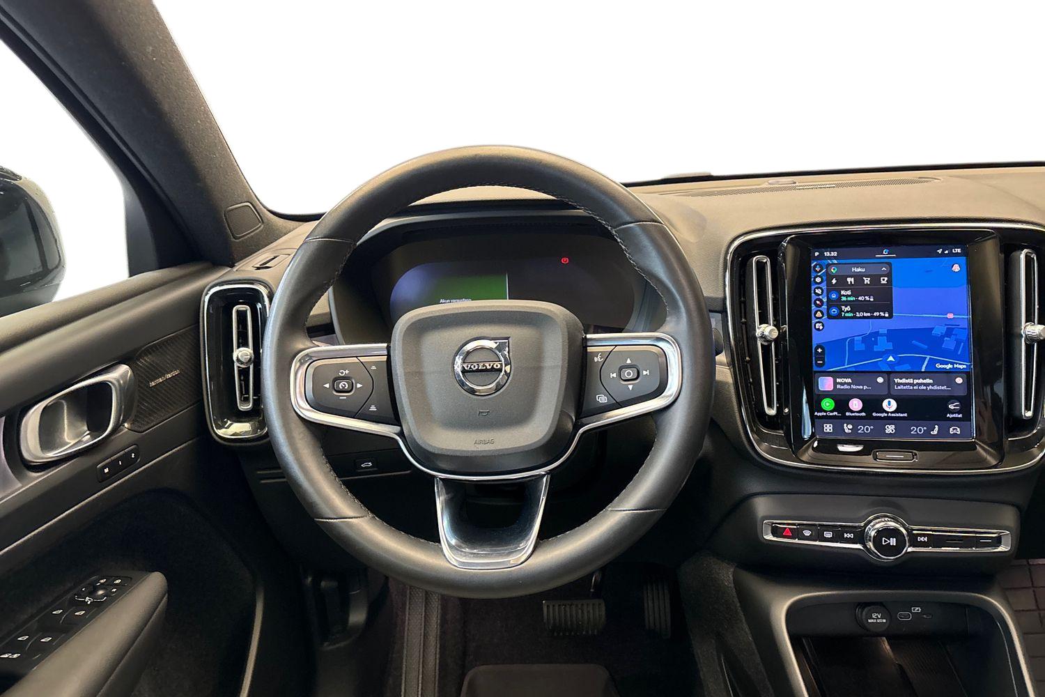 VOLVO C40 2023