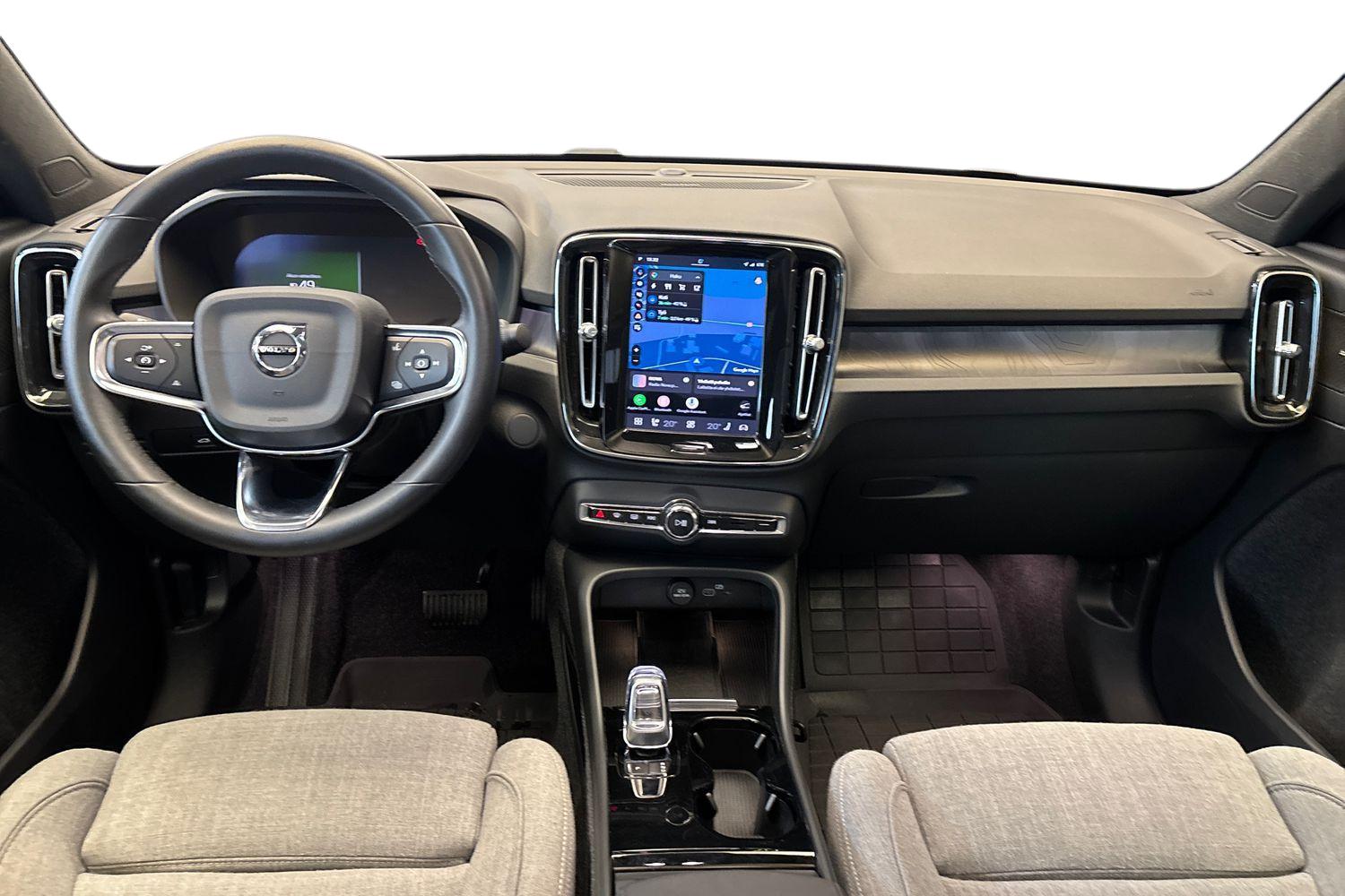 VOLVO C40 2023