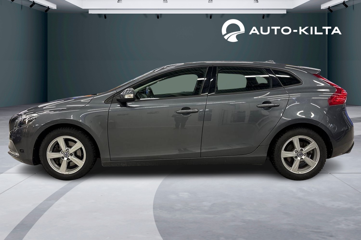 VOLVO V40 2013
