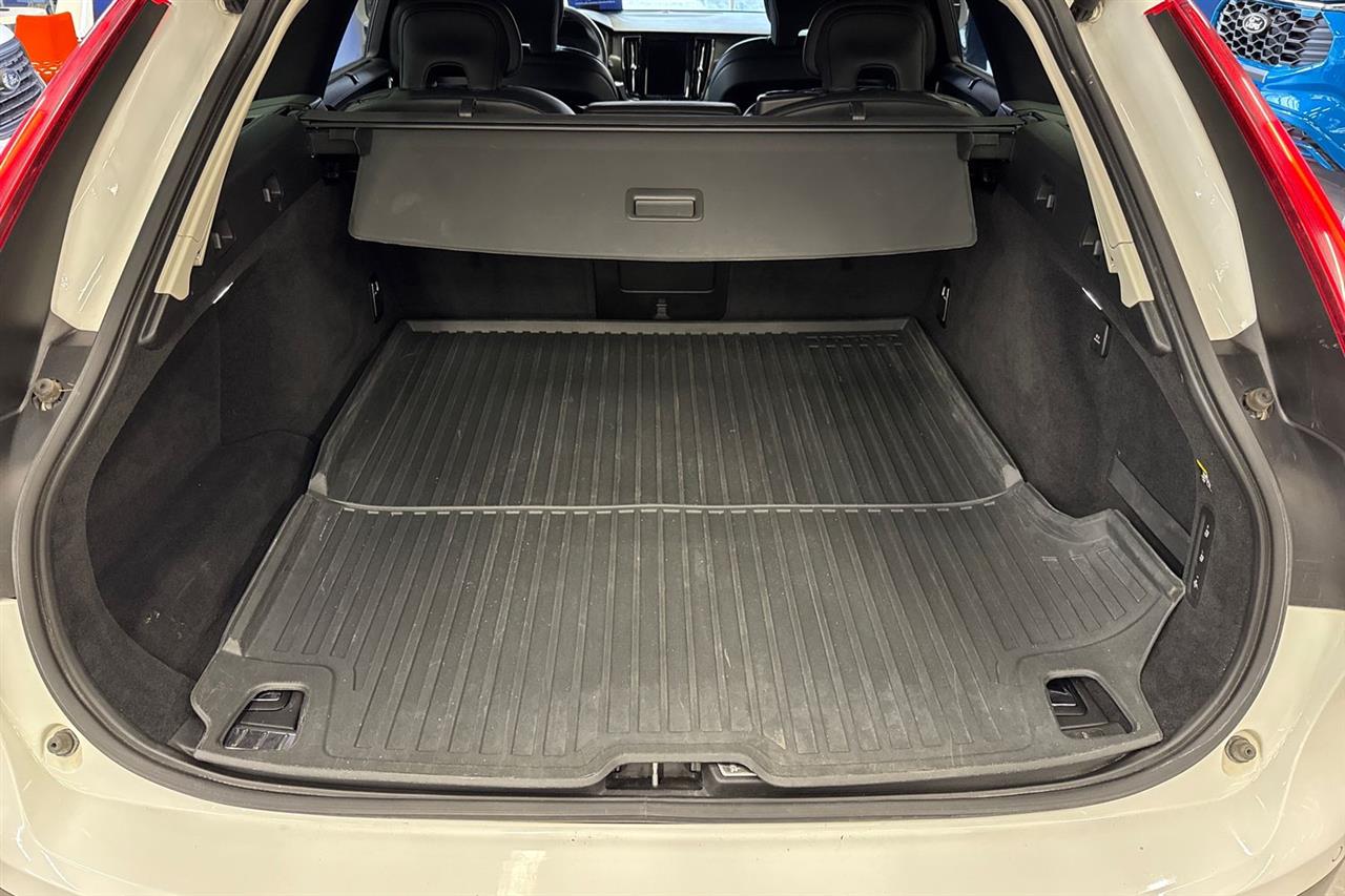 Volvo V90 Cross Country 2019