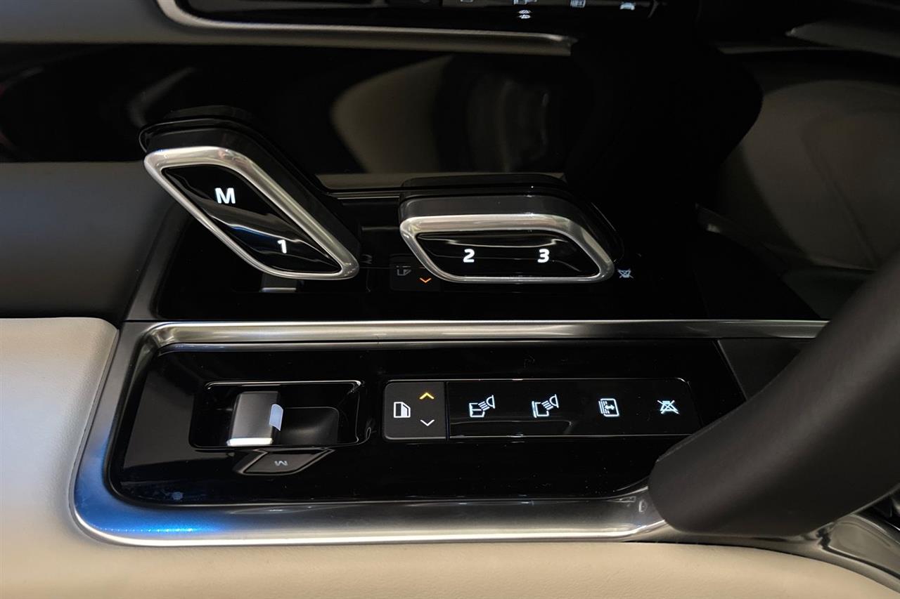 Land Rover Range Rover 2025